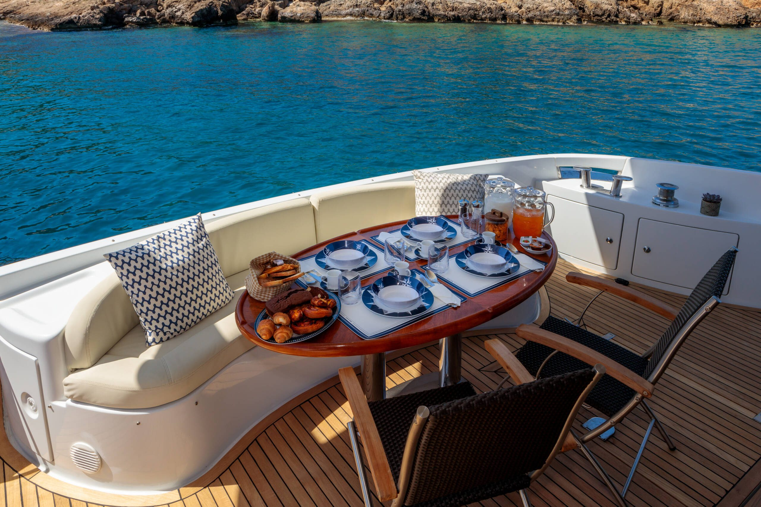 M/Y Dream Azimut 68
