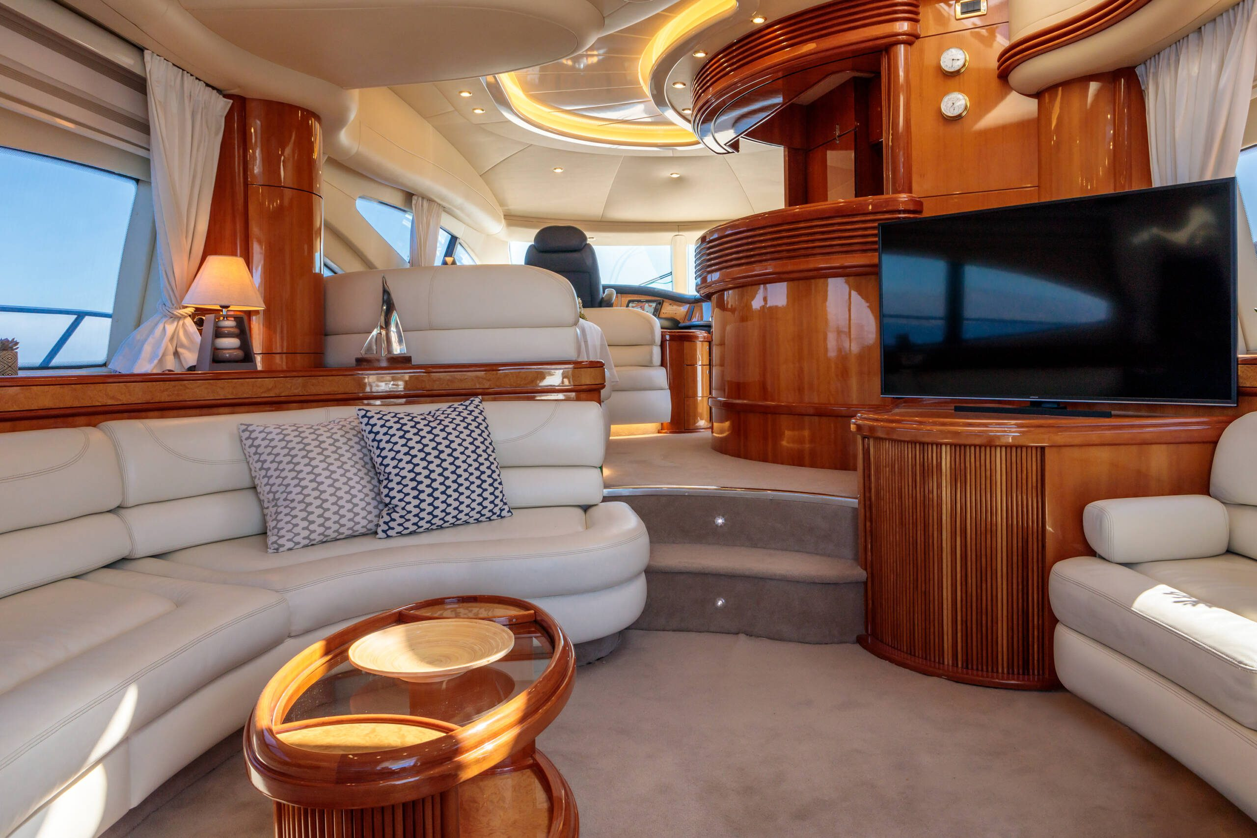 M/Y Dream Azimut 68